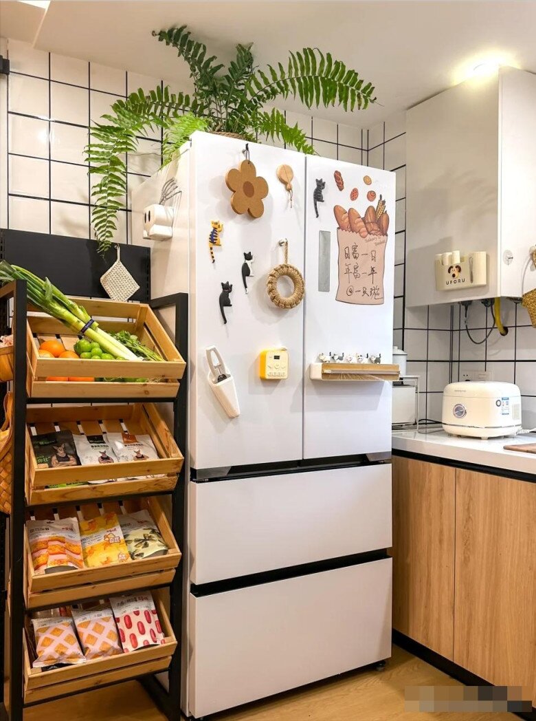 Tủ lạnh nên đặt ở nhà bếp, phòng ăn hay phòng khách? Nghe lời thợ lành nghề, tôi liền đổi vị trí đặt tủ lạnh - 2