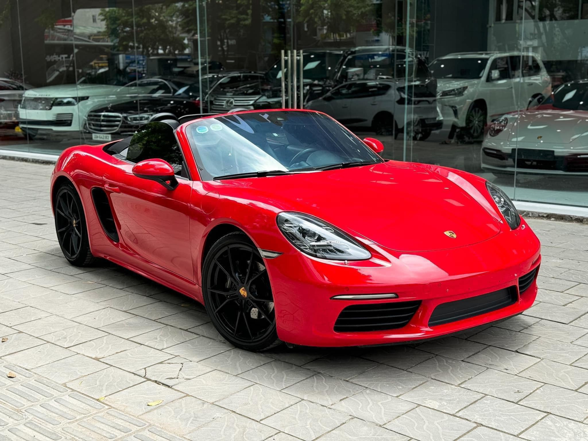 Bộ đôi Porsche 718 Cayman và Boxster bản máy xăng sắp khai tử, chuẩn bị điện hóa hoàn toàn: Những chiếc xe tại Việt Nam sẽ thành bản giới hạn- Ảnh 4.