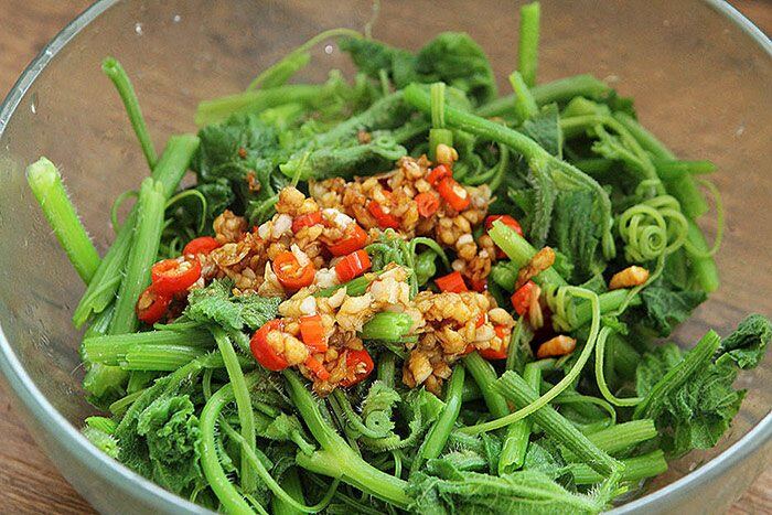 Loại rau nhiều sắt hơn thịt bò, được ví là amp;#34;thuốc bổ ganamp;#34;, xưa người nghèo ăn đến chán ngán nay thành đặc sản ở thành phố - 2