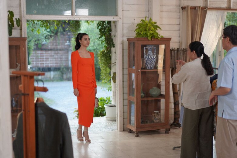 Tôi choáng váng khi biết mẹ tái hôn với bố. (Ảnh minh họa)