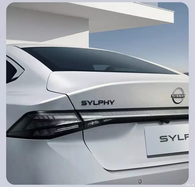 Nissan Sentra - Đàn anh Almera có bản nâng cấp lớn: Bỏ ca lăng khổng lồ, đèn hậu kéo dài bắt ‘trend’, cạnh tranh Mazda3, Civic- Ảnh 7.