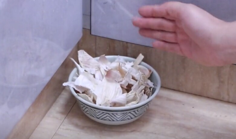 Vỏ tỏi là một “báu vật”, đây là 9 cách sử dụng rất thông minh, tiết kiệm vài trăm nghìn mỗi năm - 4