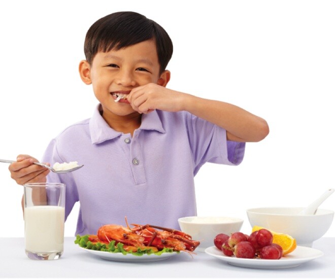 Chế độ ăn đa dạng, cân đối và phù hợp với độ tuổi của trẻ là rất quan trọng để tăng cân. Ảnh minh họa. 