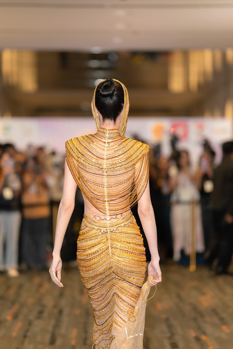 img src/upload/3-2025/images/nguyennh/a7r72-1757925303-933-width780height1170.jpeg /