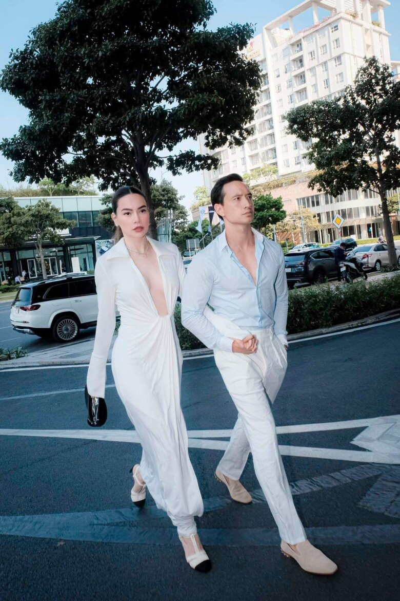 Các cặp đôi có thể áp dụng cho những dịp đặc biệt như ngày kỷ niệm, đi tiệc...