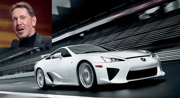 Tỷ phú giàu nhất thế giới đang đi xe gì?- Ảnh 2.