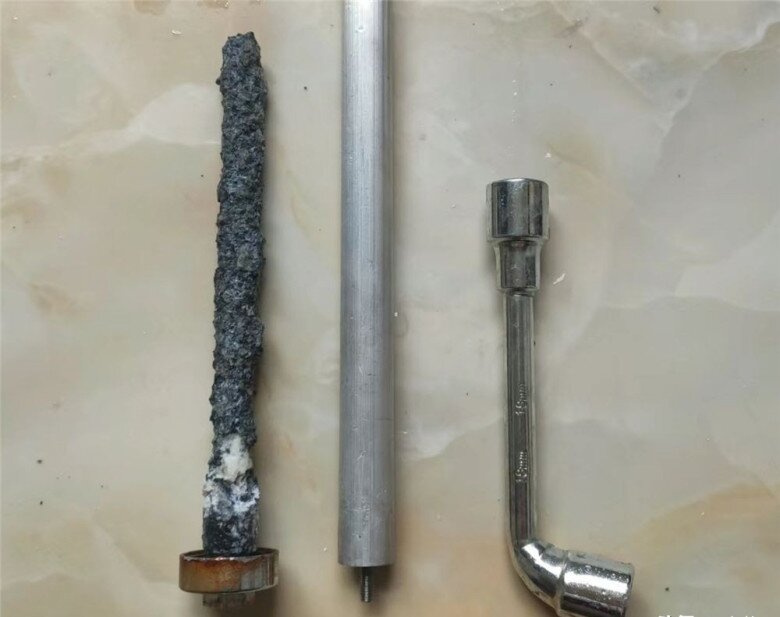 Đổi tới 3 cái bình nóng lạnh mới nhận ra, nên mua 5 loại, tránh 5 loại kẻo phí tiền - 5