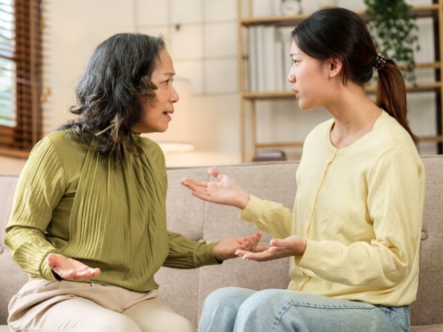 Mẹ chồng khuyên nàng dâu đang mang thai không nên học Tiến sĩ (Ảnh minh hoạ).