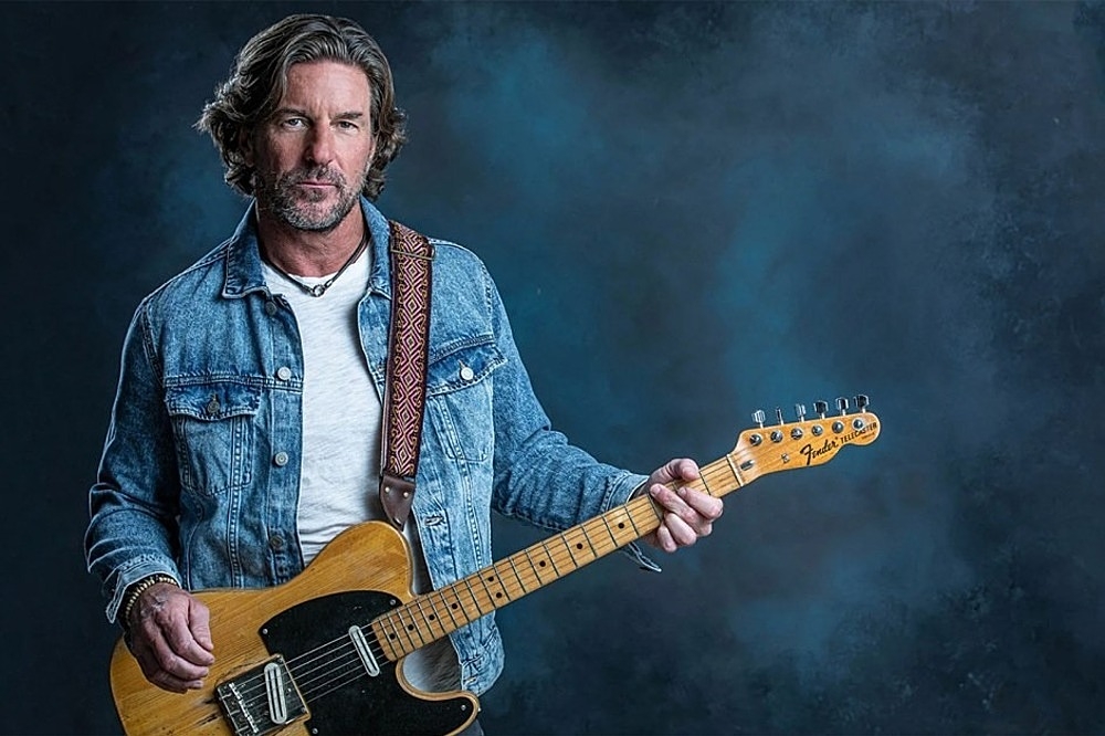 Chân dung nhạc sĩ Brett James. Ảnh: Jay Gilbert