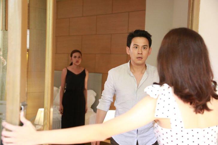 Khi cánh cửa vừa mở, cả hai người họ sững sờ. (Ảnh minh họa)