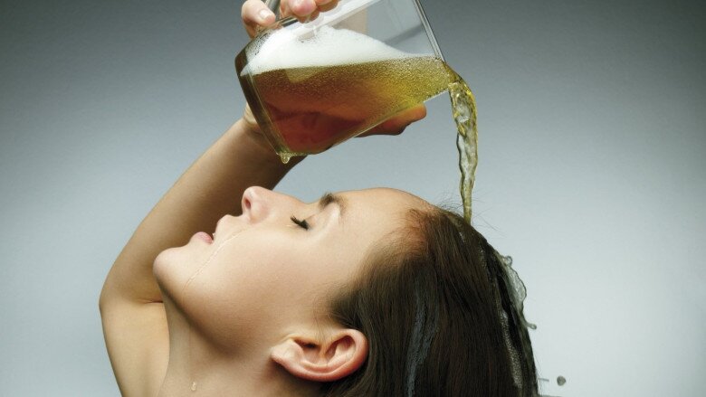 Giờ thì các bạn đã biết cách sử dụng bia còn lại trong lon không uống hết làm gì rồi đó.