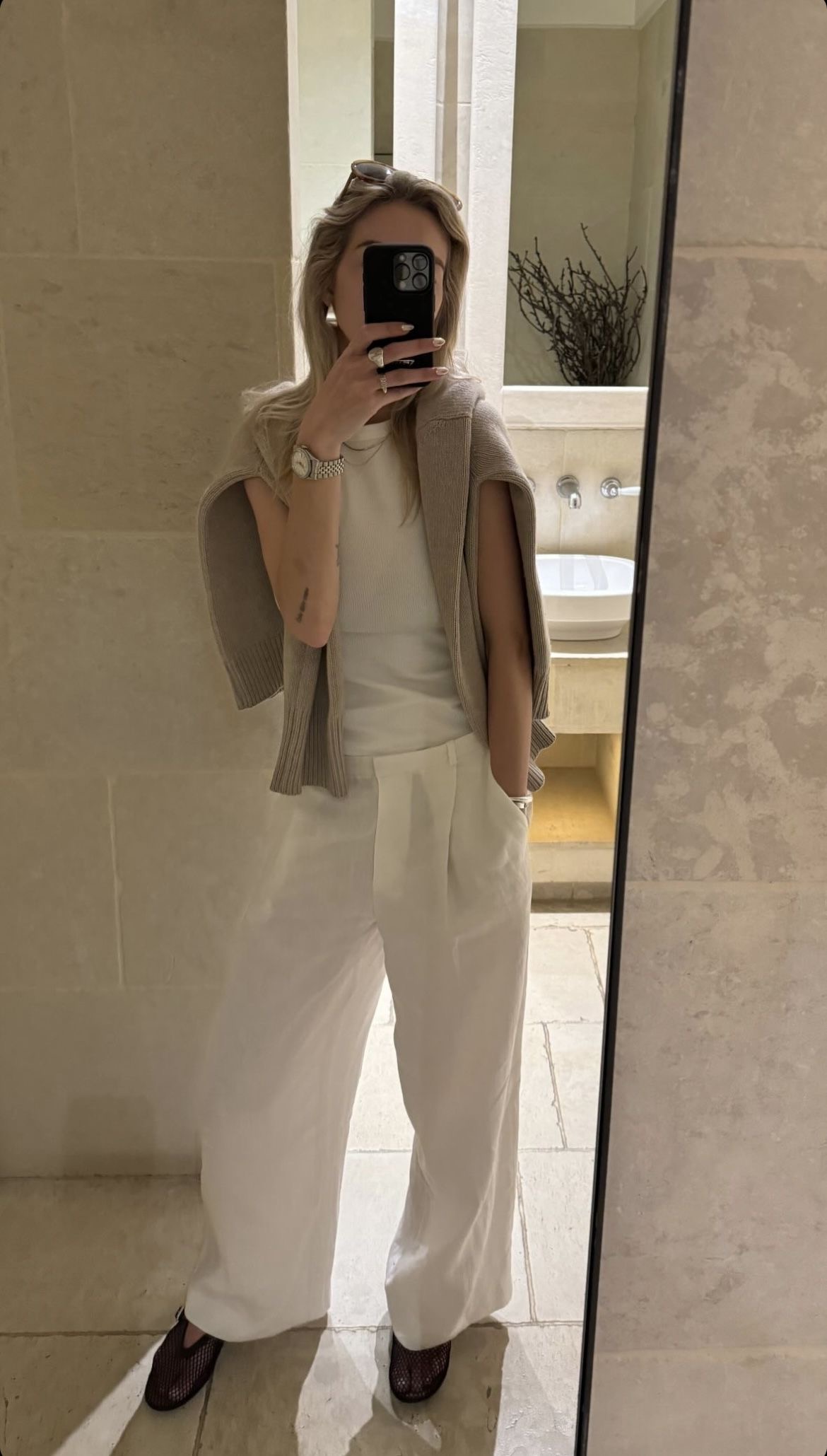 Đi làm mỗi ngày nhưng vòng 2 lại “kém thon”? Chỉ cần sắm đủ 4 items này, chị em vừa giấu bụng gọn gàng, vừa hack dáng dài miên man - 7