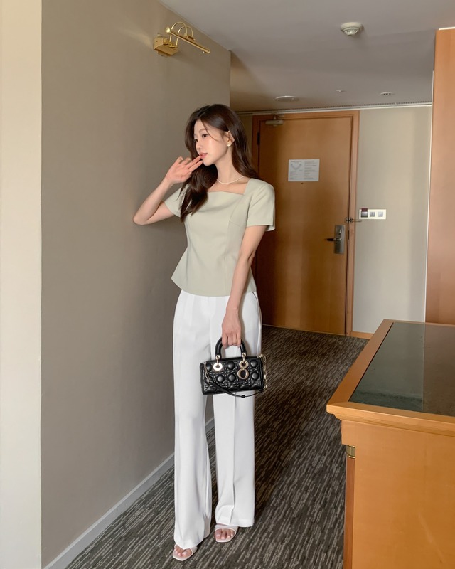 Đi làm mỗi ngày nhưng vòng 2 lại “kém thon”? Chỉ cần sắm đủ 4 items này, chị em vừa giấu bụng gọn gàng, vừa hack dáng dài miên man - 10