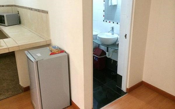 Đi qua bếp trước khi vào phòng tắm và nhà vệ sinh là điều cấm kỵ trong phong thủy.