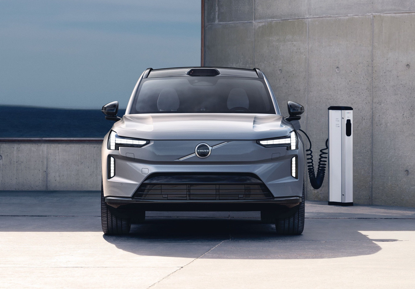 Volvo tung bản nâng cấp lớn cho mẫu SUV điện đầu bảng- Ảnh 1. Volvo tung bản nâng cấp lớn cho mẫu SUV điện đầu bảng- Ảnh 1.