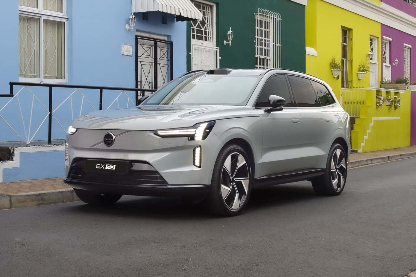 Volvo tung bản nâng cấp lớn cho mẫu SUV điện đầu bảng- Ảnh 2. Volvo tung bản nâng cấp lớn cho mẫu SUV điện đầu bảng- Ảnh 2.