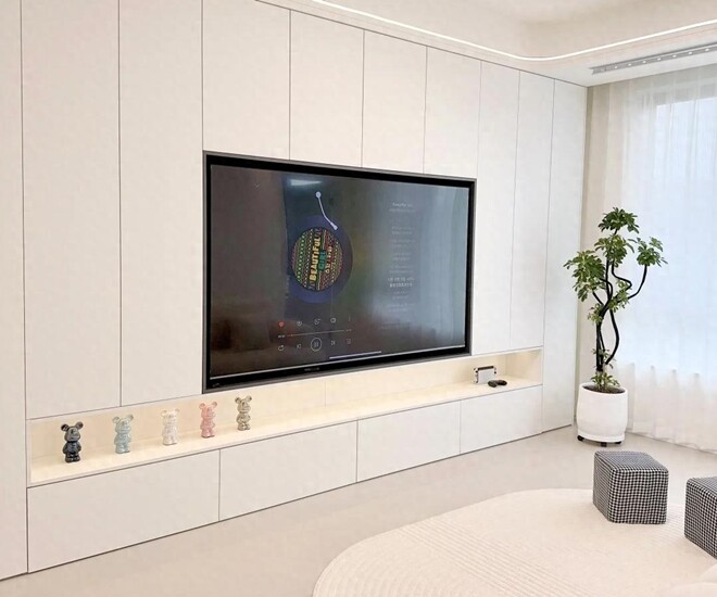 Nhìn vừa đẹp vừa sang nhưng ngày càng nhiều người không lắp tivi kiểu này nữa, hóa ra khuyết điểm nhiều đến thế - 1
