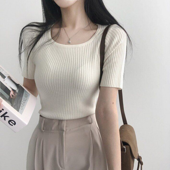 Mặc áo len mùa thu thế nào để trông sang? Chị em lương 5 triệu học cách phối của blogger thời trang hóa thành con nhà giàu - 13