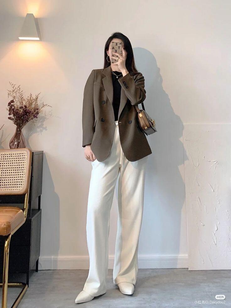 Nàng U35 muốn amp;#34;lên đờiamp;#34; phong cách công sở, hãy thử ngay 5 công thức này - 2