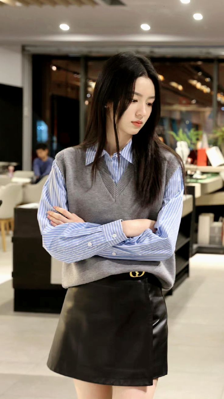 Nàng U35 muốn amp;#34;lên đờiamp;#34; phong cách công sở, hãy thử ngay 5 công thức này - 4