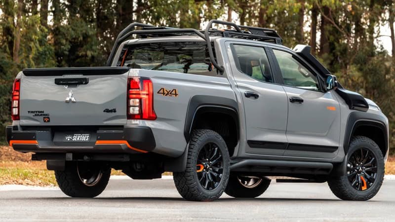Mitsubishi Triton thêm bản đặc biệt: Độ ống thở, giá nóc chính hãng khiến dân off-road phát thèm - Ảnh 6.