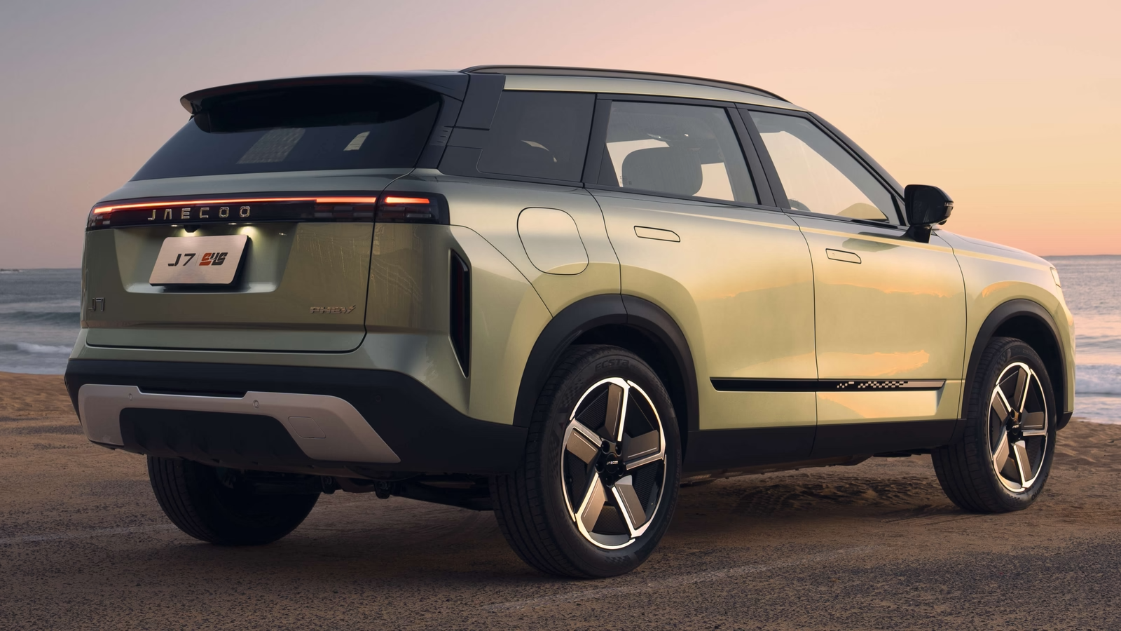 Jaecoo J7 PHEV thêm bản AWD: Dùng pin BYD, giá quy đổi chưa tới 900 triệu - Ảnh 2.