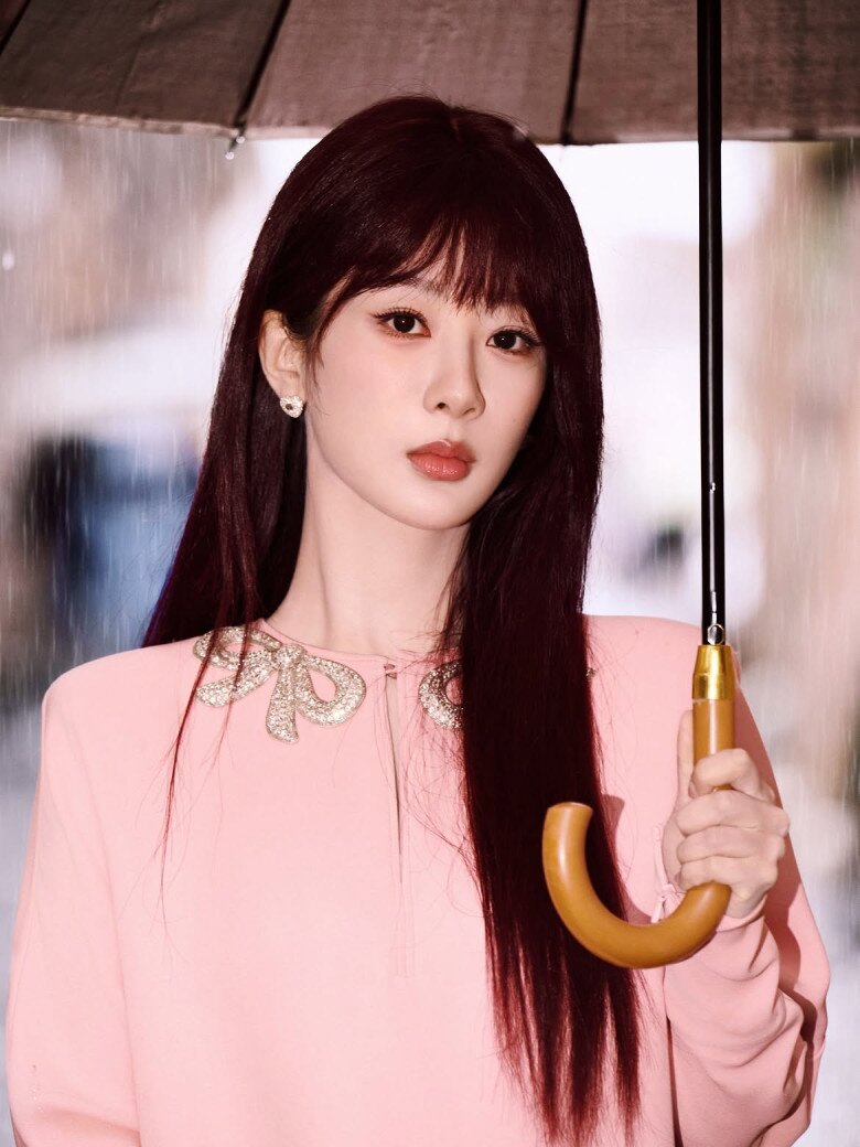 Khi cảm thấy đói vào buổi tối trong quá trình ăn kiêng, Dương Tử thường lựa chọn đi ngủ sớm thay vì ăn thêm. Cô cho rằng giấc ngủ chất lượng giúp cơ thể phục hồi năng lượng và hỗ trợ duy trì vóc dáng. Đây cũng là cách nữ diễn viên hạn chế cảm giác thèm ăn ban đêm.