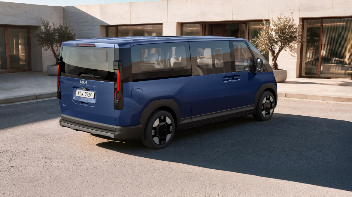 Kia PV7 ra mắt: 23 phiên bản, tùy biến tới 11 chỗ ngồi, chạy 460km/sạc, có ADAS cạnh tranh Transit - Ảnh 2.