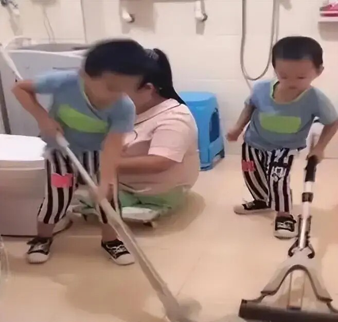 Người mẹ không chân mang thai bất chấp cảnh báo của bác sĩ, 10 năm sau cặp sinh đôi như thiên thần - 7