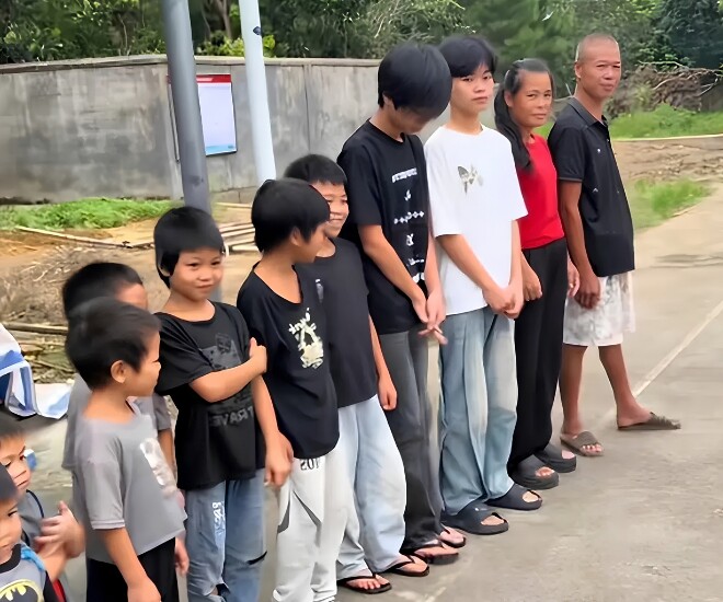 Chị Lý trải qua 13 lần sinh nở trong 22 năm.