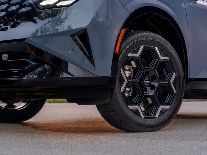 Nissan X-Trail đời mới có giá quy đổi từ hơn 920 triệu đồng: Chung gầm Outlander nhưng thiết kế khác hẳn, động cơ hybrid hỗn hợp chỉ tốn 6,2L/100km - Ảnh 5.