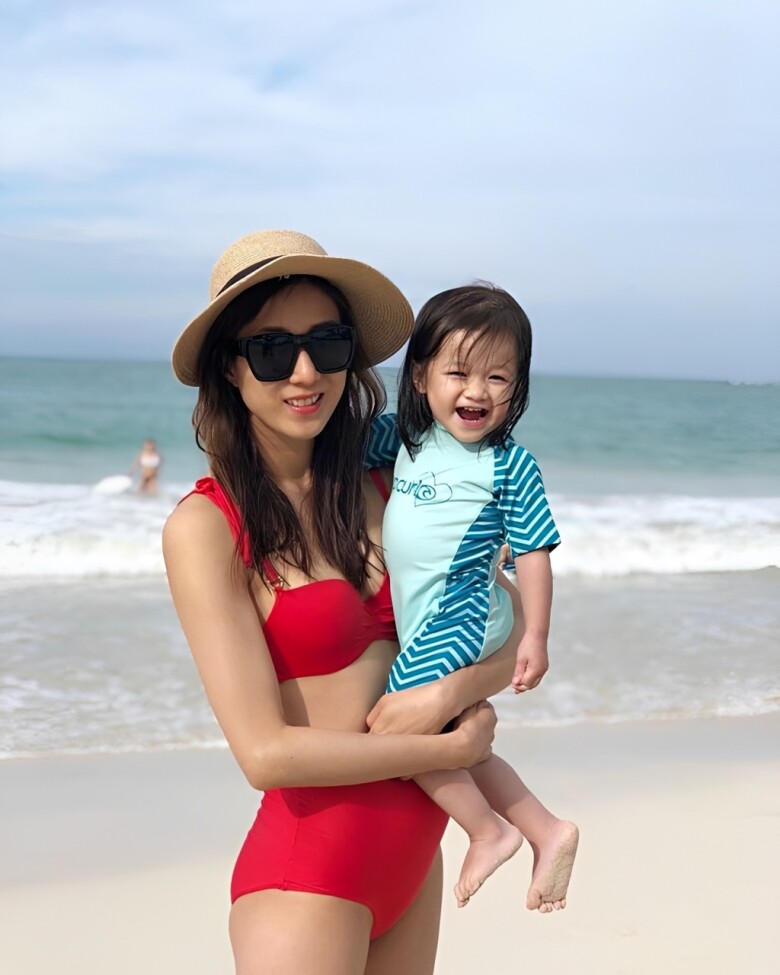 Mỹ nhân 1m73 đăng quang Hoa hậu khi 20 tuổi, giờ làm dâu hào môn amp;#34;càng đẻ càng đẹpamp;#34;, U45 trẻ nuột như gái son - 11