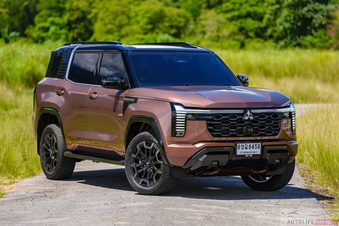 Mitsubishi Pajero thế hệ mới chốt ngày ra mắt ĐNÁ: 3 phiên bản giá quy đổi từ 1,2 tỷ, máy dầu hơn 200mã lực, tham vọng đấu Everest - Ảnh 12.