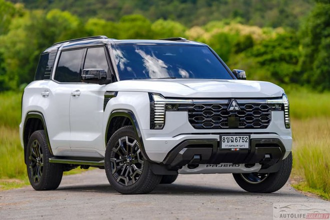Mitsubishi Pajero thế hệ mới chốt ngày ra mắt ĐNÁ: 3 phiên bản giá quy đổi từ 1,2 tỷ, máy dầu hơn 200mã lực, tham vọng đấu Everest - Ảnh 17.