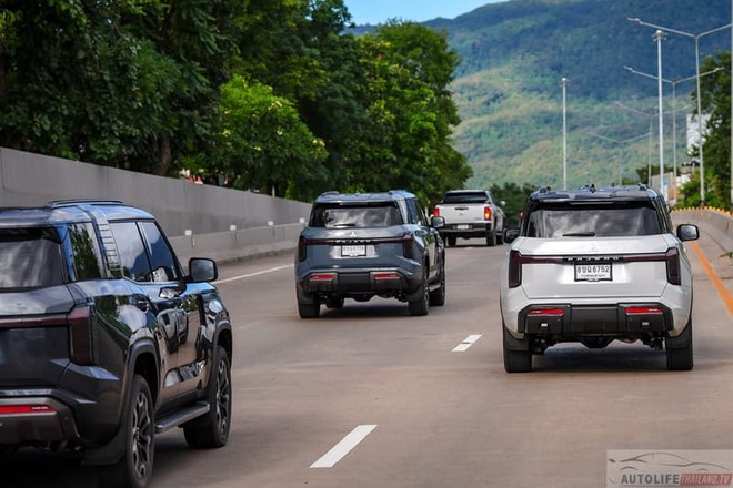 Mitsubishi Pajero thế hệ mới chốt ngày ra mắt ĐNÁ: 3 phiên bản giá quy đổi từ 1,2 tỷ, máy dầu hơn 200mã lực, tham vọng đấu Everest - Ảnh 3.