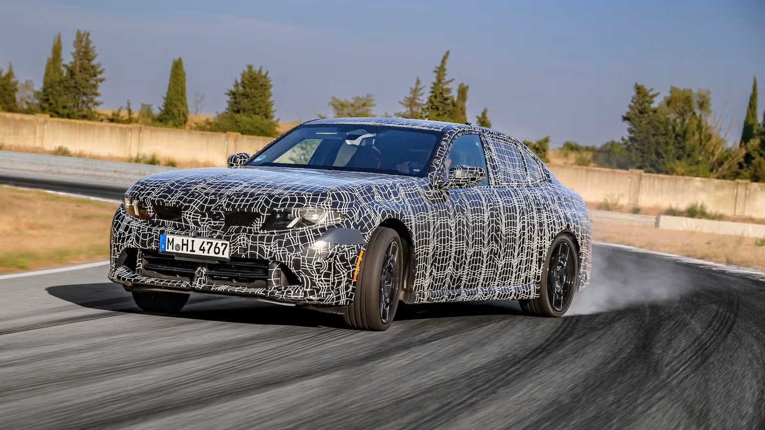 BMW 3 Series mới chốt lịch ra mắt ngày mai: Thay đổi thiết kế, nâng cấp động cơ mạnh nhất từ trước đến nay, có thứ khiến dân chơi Việt mê mẩn - Ảnh 1.