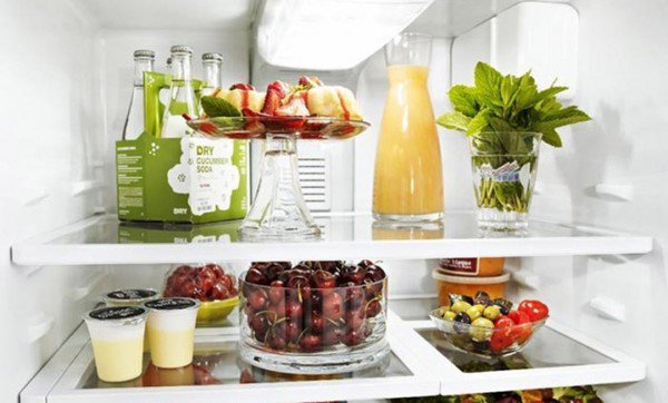 Tủ lạnh ám mùi đồ ăn thừa khó xử lý, mách bạn một cách thơm nức tủ sau 1 đêm - 4
