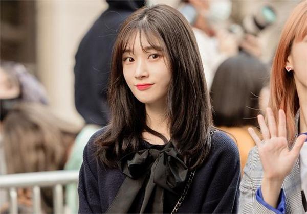 Tóc mái bay: Top 25 kiểu tóc đẹp trẻ trung năng động hot nhất hiện nay - 20