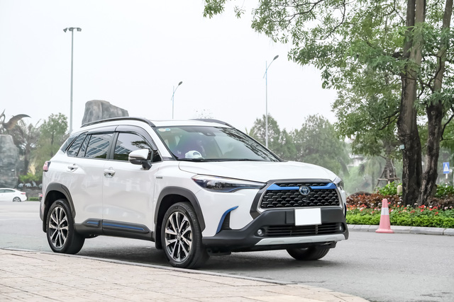 Corolla Cross thay Vios làm xương sống của Toyota tại Việt Nam - Bài học lớn cho Raize - Ảnh 2.