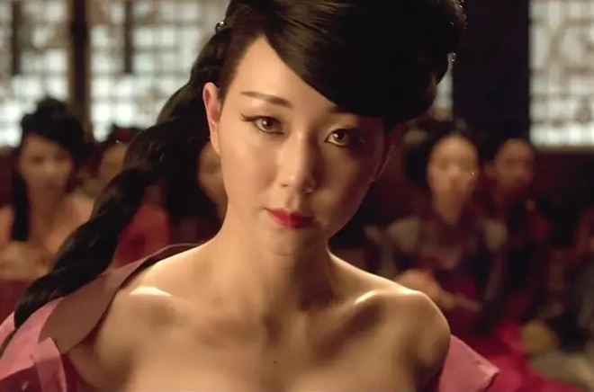 Hội mỹ nhân Hàn hốt giải tân binh nhờ vai diễn ngập cảnh nóng: Kim Go Eun chưa bằng nàng thơ 19+ Kim Tae Ri - Ảnh 10.