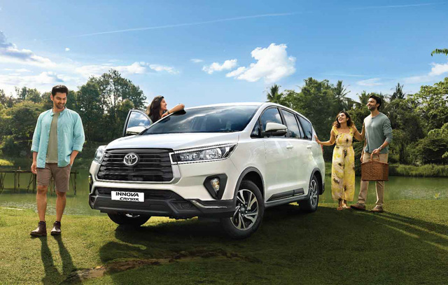 Toyota Innova bản đặc biệt thêm trang bị như xe sang: Màn hình lớn, camera 360 có đủ nhưng HUD gây tranh cãi - Ảnh 1.