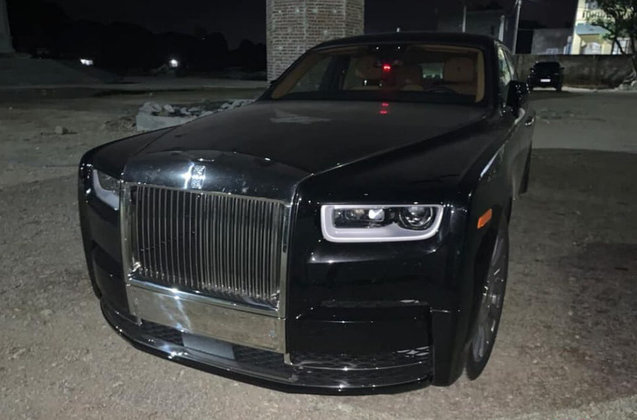 Dàn xe vang bóng một thời của Bầu Thụy đang đỡ đầu Hồ Văn Cường: Rolls-Royce, Maybach có cả đôi, biển số nhìn là thấy nể - Ảnh 5. Dàn xe vang bóng một thời của Bầu Thụy đang đỡ đầu Hồ Văn Cường: Rolls-Royce, Maybach có cả đôi, biển số nhìn là thấy nể - Ảnh 5.