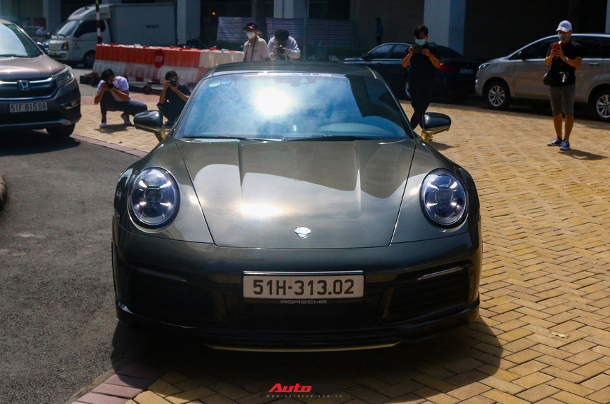 Cận cảnh Porsche 911 Carrera S thế hệ mới độ TechArt đầu tiên Việt Nam: Bộ mâm hầm hố nhất, cánh gió sau có bộ phận như đồ chơi - Ảnh 4.