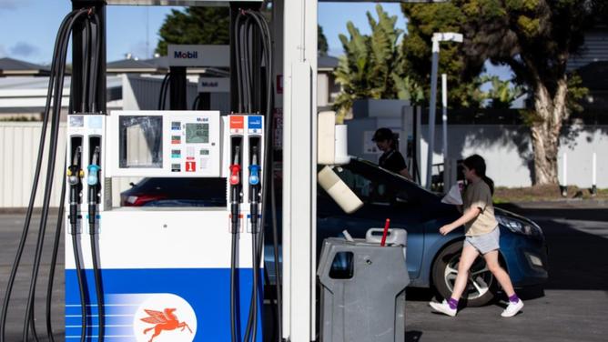 Petrol prices are expected to tick up again on Australia's east coast, adding to inflation pressure. (Diego Fedele/AAP PHOTOS)