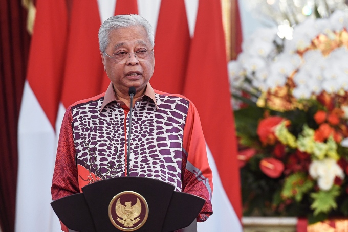 Thủ tướng Malaysia Ismail Sabri Yaakob phát biểu tại cuộc họp ở thủ đô Jarkata, Indonesia, ngày 1/4. Ảnh: AFP.