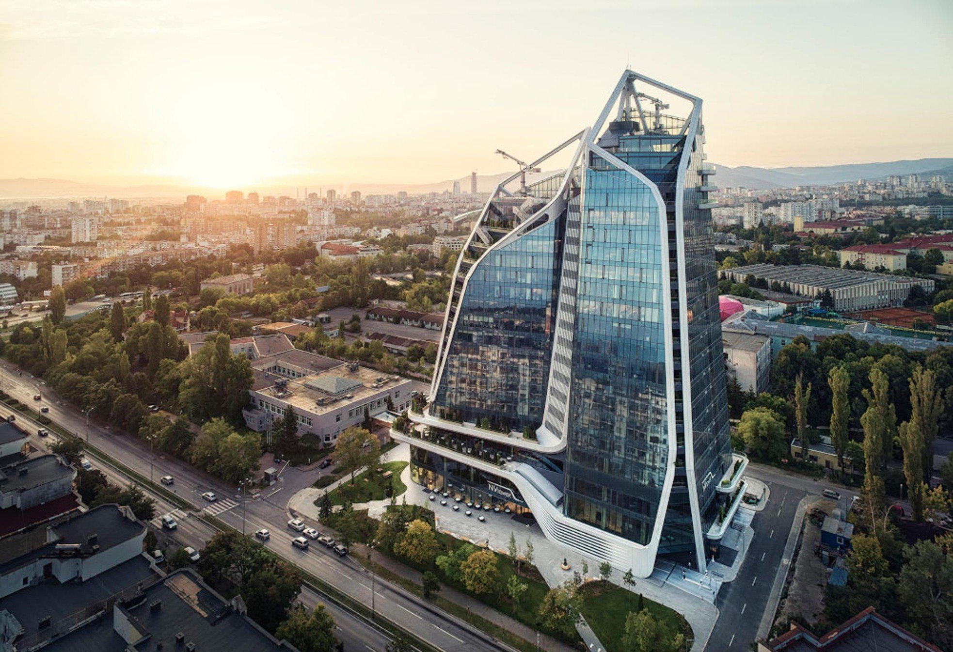 Chiêm ngưỡng mười tòa nhà chọc trời có kiến trúc độc đáo nhất thế giới năm 2022 - 5