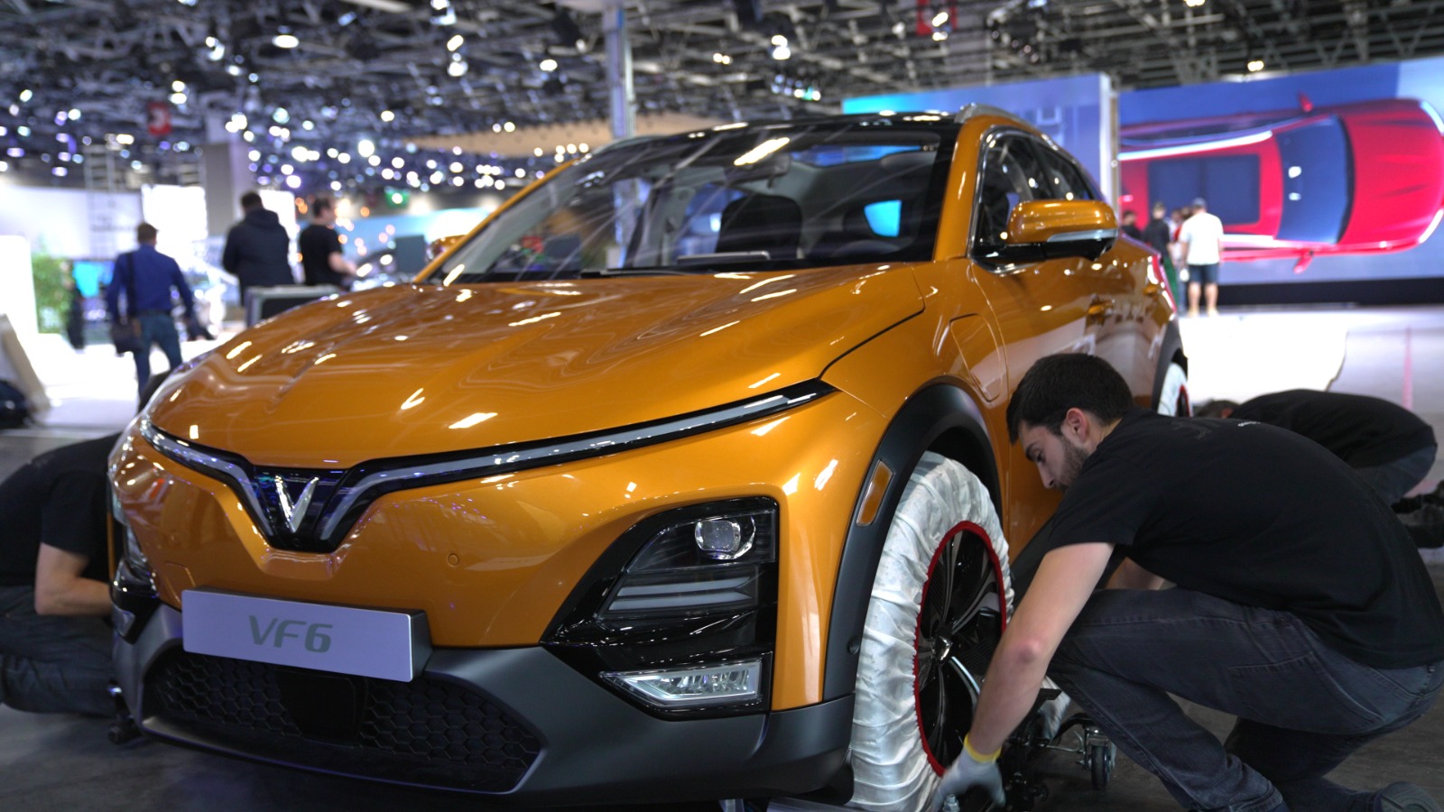 Lộ gian hàng VinFast tại Paris Motor Show 2022: Nhiều khác biệt sau 4 năm với loạt 'bom tấn' xe điện mới - Ảnh 8.