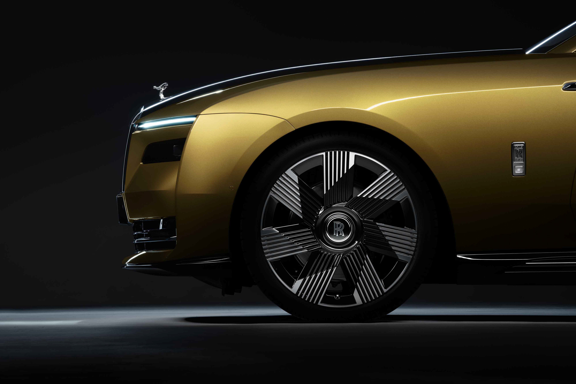 Rolls-Royce Spectre ra mắt: Xe điện sang xịn nhất thế giới, chạy 520km/sạc - Ảnh 9.