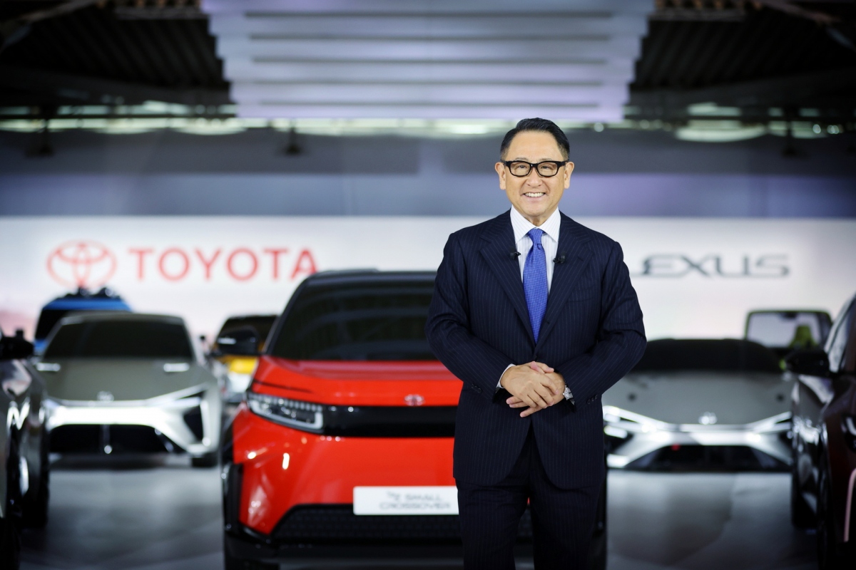 2022-toyota-bev-presentation-1.jpg