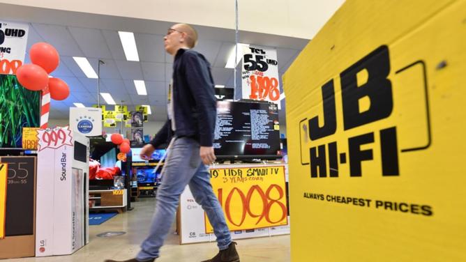Sales in Australian JB Hi-Fi sales were up 4.0 per cent to $6.2 billion. (Darren England/AAP PHOTOS)